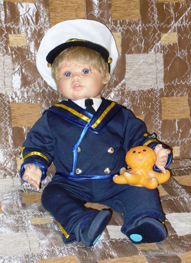 Моряк вразвалочку сошел на берег