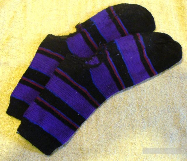 Наступили холода, без носочков никуда