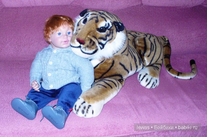 Сшили шапку из песца! Одежда для кукол