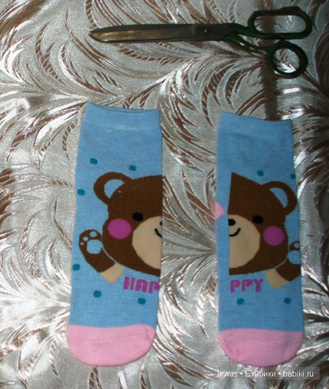 Мастер-класс шапочки с мордочкой для куклы за 10 минут (из носка)