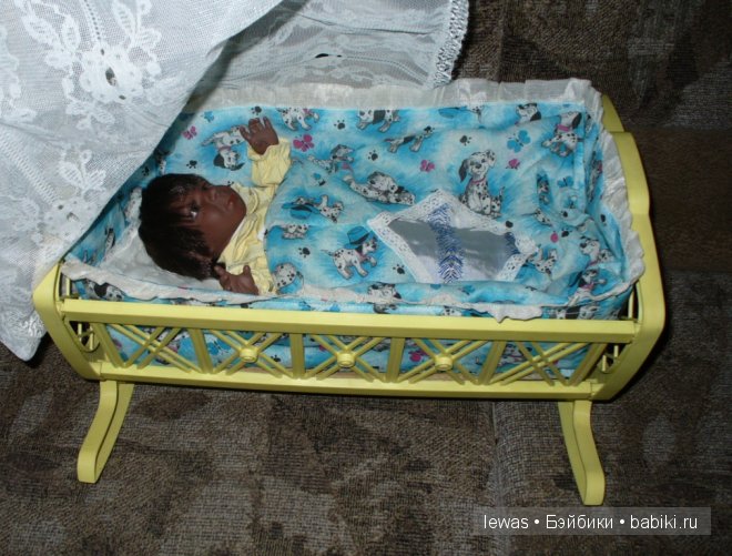 Спать пора! Резная люлька для куклы