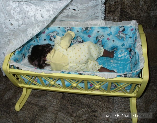Спать пора! Резная люлька для куклы