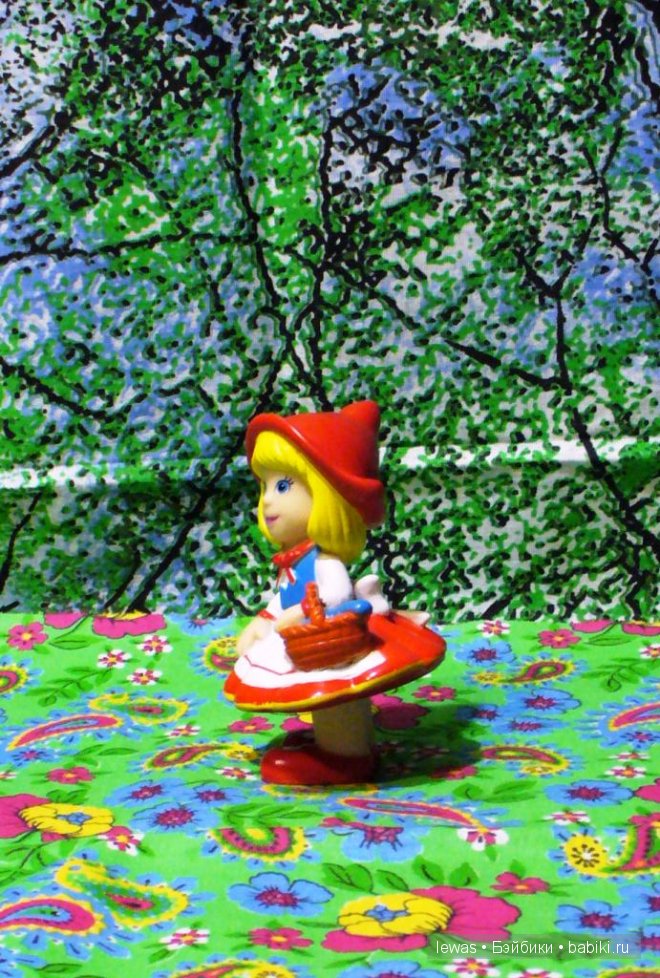 Красные Шапочки бывают разные (фото 4)