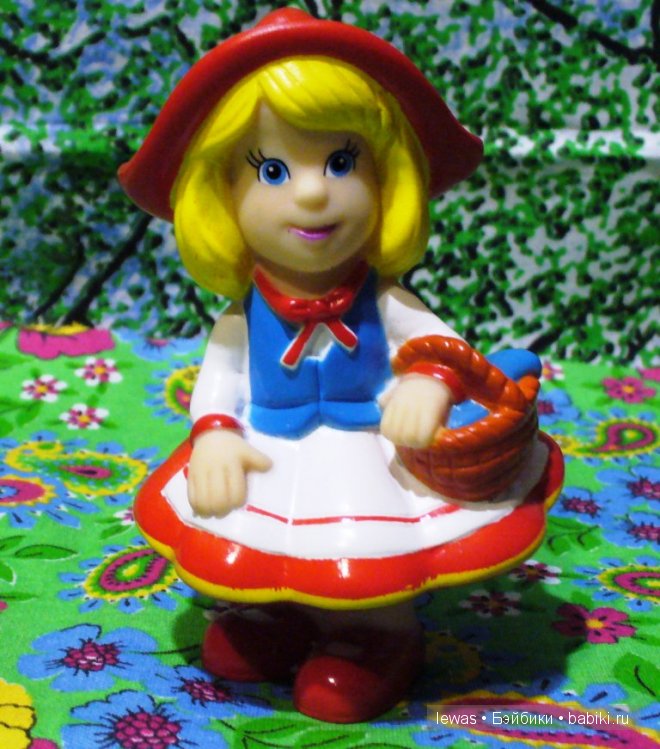 Красные Шапочки бывают разные (фото 2)