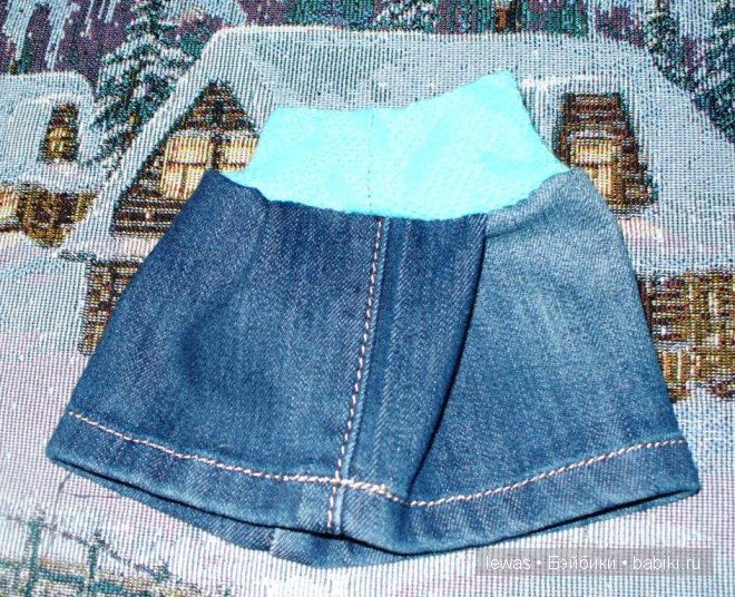 Мастер-класс: джинсовые юбочки для кукол
