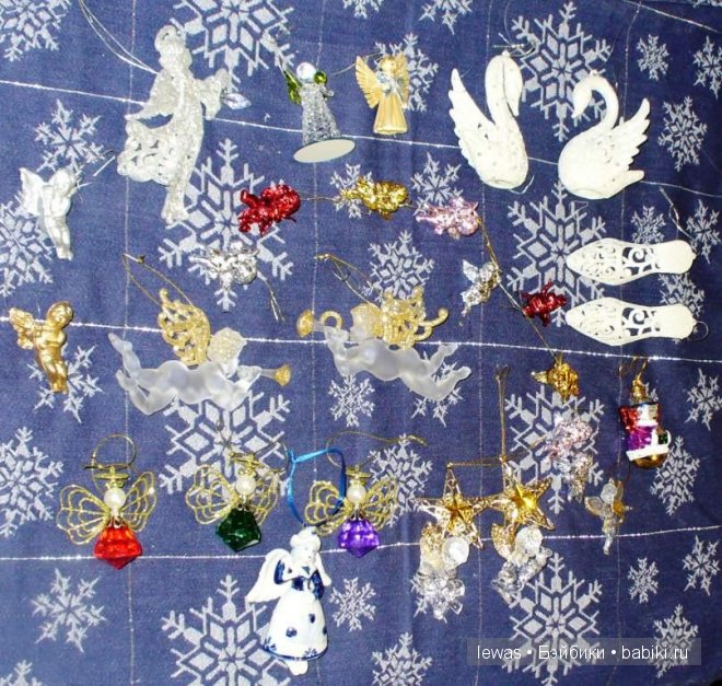 Праздники давно закончились, а разобрать елку все некогда (фото 6)