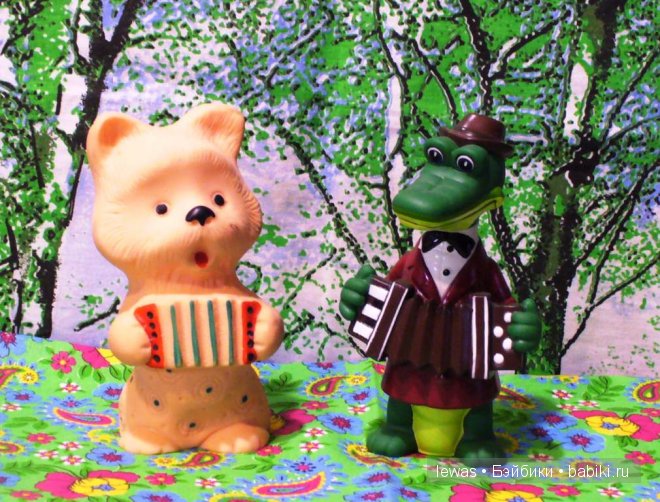 Чем отметить 5 - летний юбилей пребывания на нашем кукольном сайте? Коллекция игрушек ПВХ