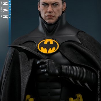 Hot Toys - фигурка Бэтмена
