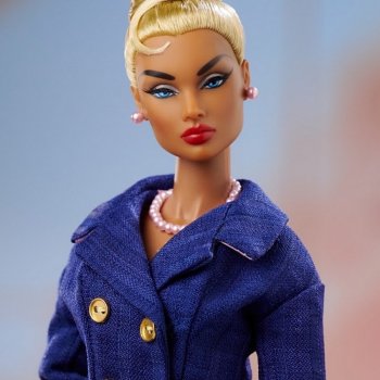 Standout Fall - Della Roux