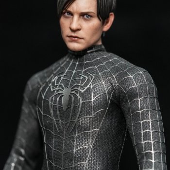 Фигурка Человека-Паука - Deluxe-версия от Hot Toys