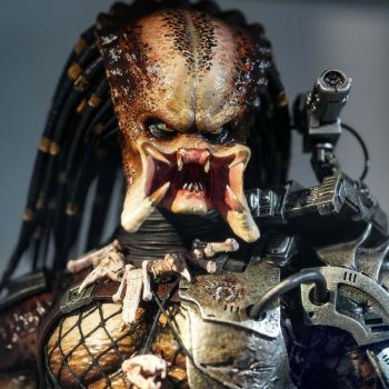 Фигурка Хищника 2.0 - Hot Toys