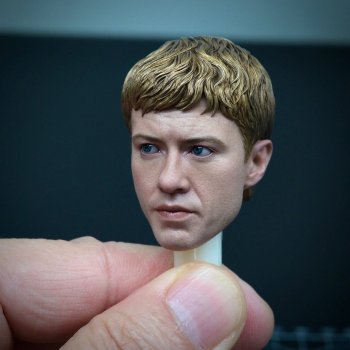 Hot Toys - фото прототипа скульпта Джонни Шторма (Джозеф Куинн)