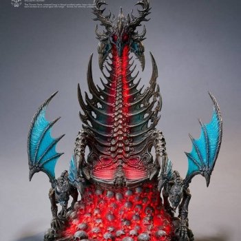 Darkcrowntoys и Uniqueart - коллекционный трон