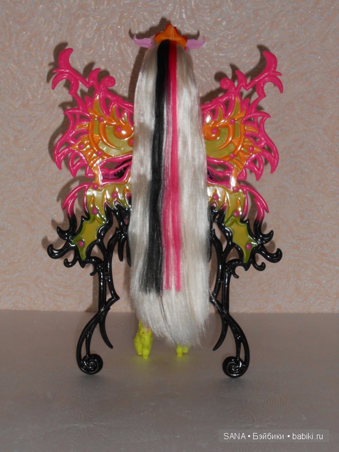 Bonita Femur - новинка Monster High (фото 5)