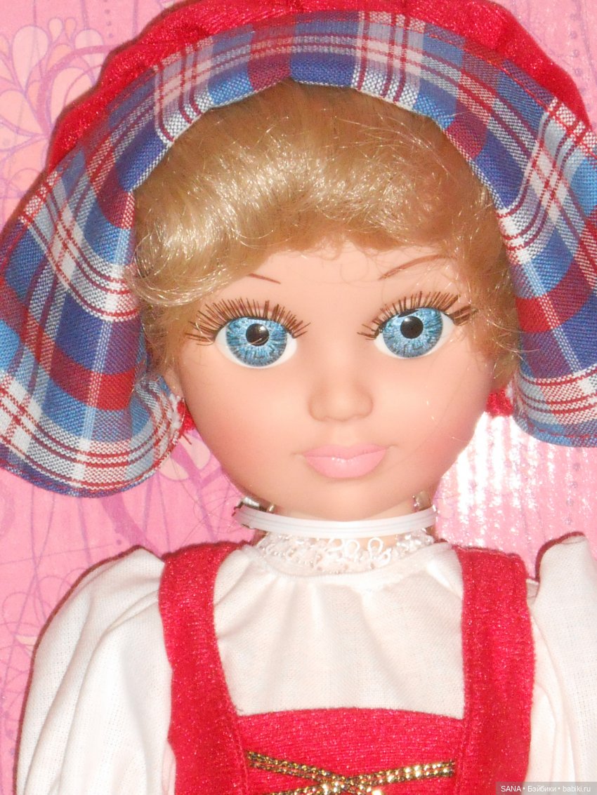 Анастасия в баварском костюме - фабрика "Весна" (фото 3)