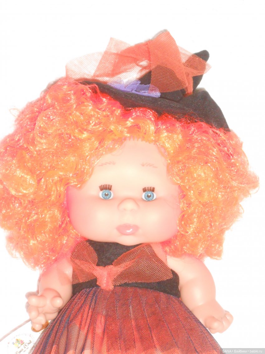 Ведьмочка-огонёк Злата — Куклы Nines d'Onil (Нинес): Миа (Mia) (фото 9)