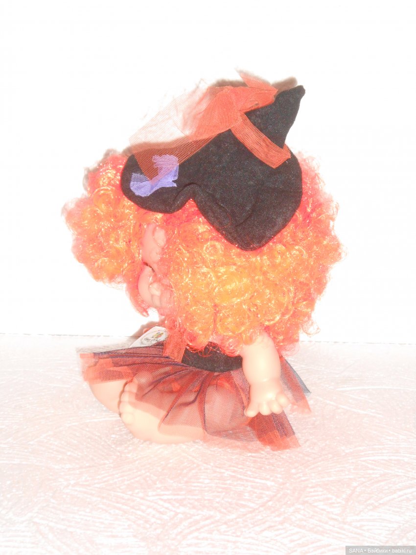 Ведьмочка-огонёк Злата — Куклы Nines d'Onil (Нинес): Миа (Mia) (фото 6)