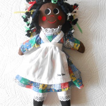 Винтажная сувенирная кукла