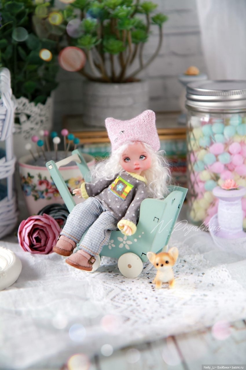 Кудряшка Маруся. Куколка "в кармашек" на теле ob11