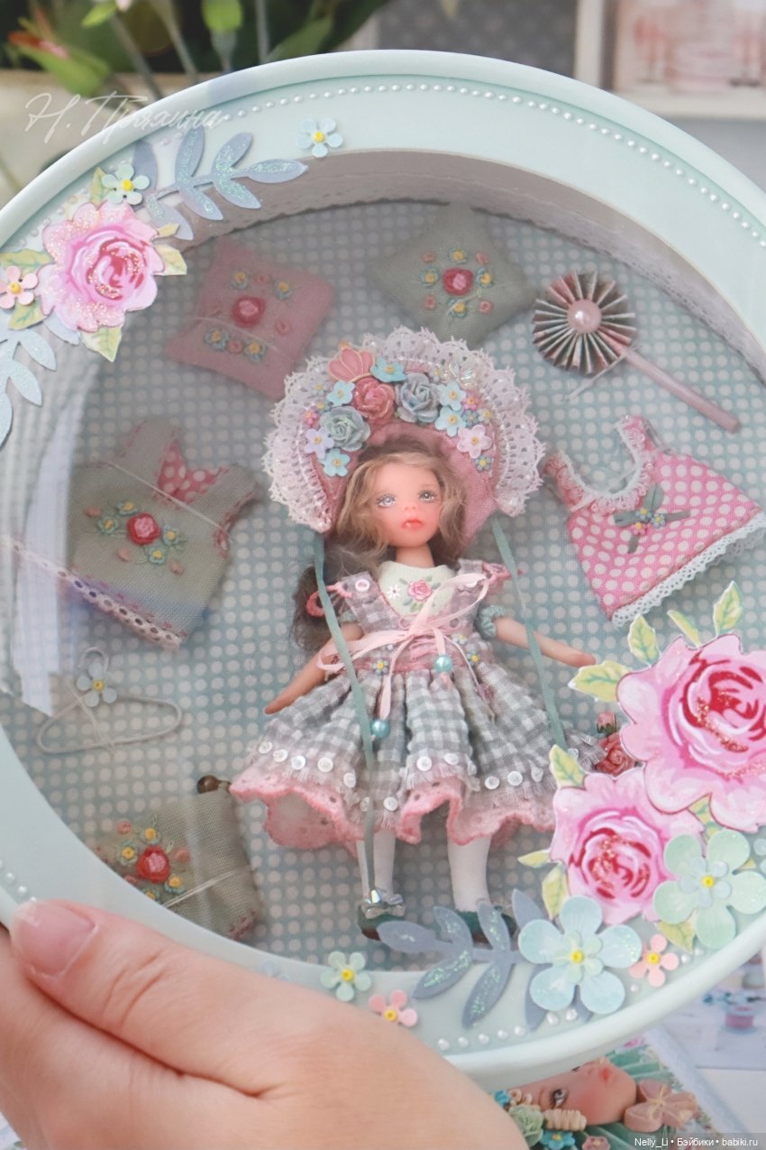 Ариэтти - крошка с ладошки с большим набором одежды