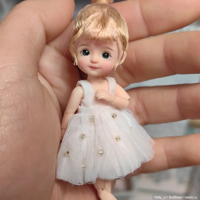 Маленькие "фасолинки" от Dаnhuangaprildolls. Приехала моя крошка на ладошке