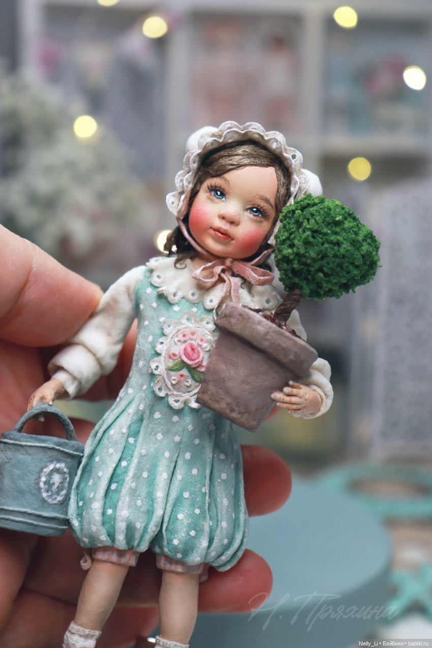 Маленькая помощница. Интерьерная ватная игрушка (фото 5)