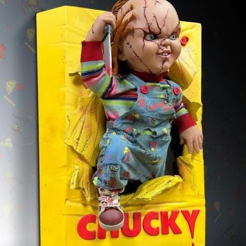 Hollywood Collectibles Group - статуя Чаки