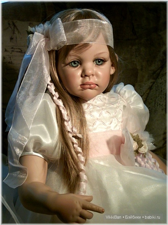 Назад в прошлое или JULIA oт FayZah Spannos