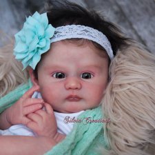 Henriette by Iris Klement