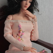 Продам платье для FID Iplehouse medium, slim body Продам платье для FID Iplehouse medium, slim body
