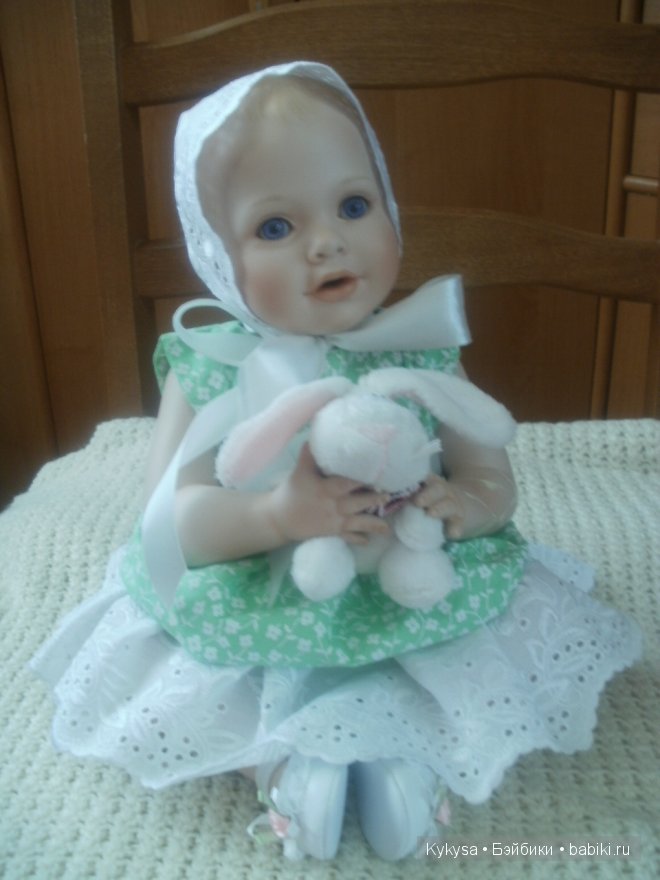 Новый образ для фарфоровой куколки