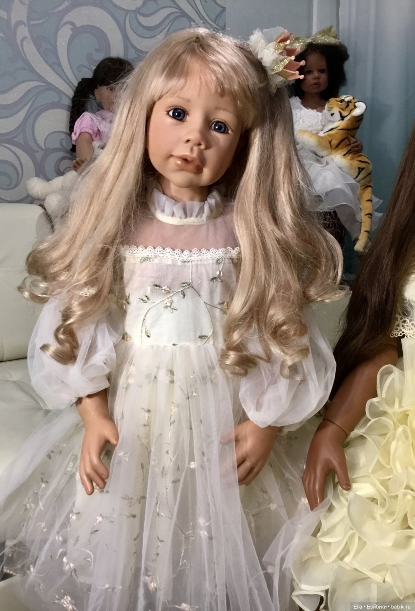 С Праздником 8 Марта | Бэйбики С Праздником 8 Марта — Куклы Monika Levenig и Monika Peter