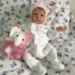 Кукла реборн Тинк от Бонни Браун ( оригинал) в любящие ручки