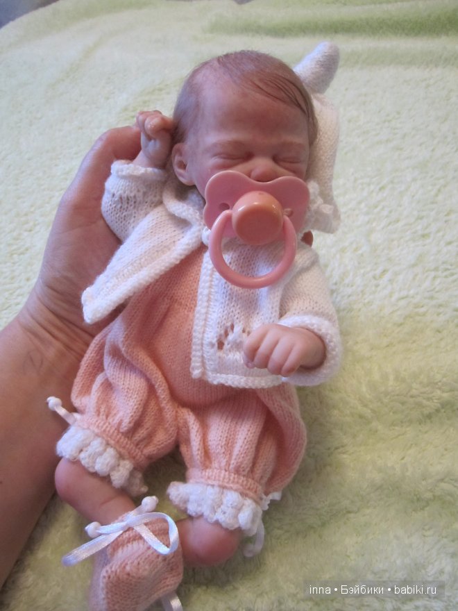 Искусственные младенцы, которые пугают: что такое куклы-реборны?