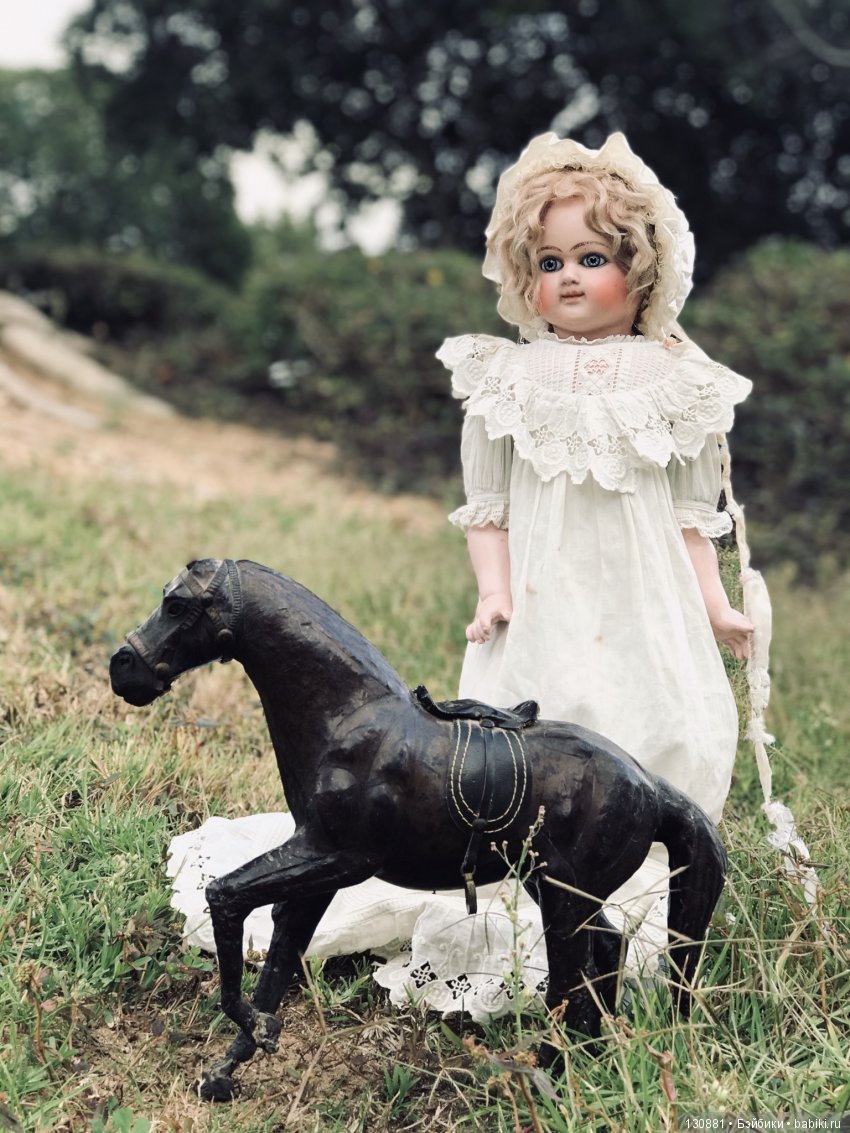 Зимняя прогулка — Редкие антикварные куклы и реплики: воск (фото 7)