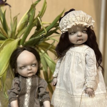 Дашенька и Варенька. Суровые сестры. Саша Головина