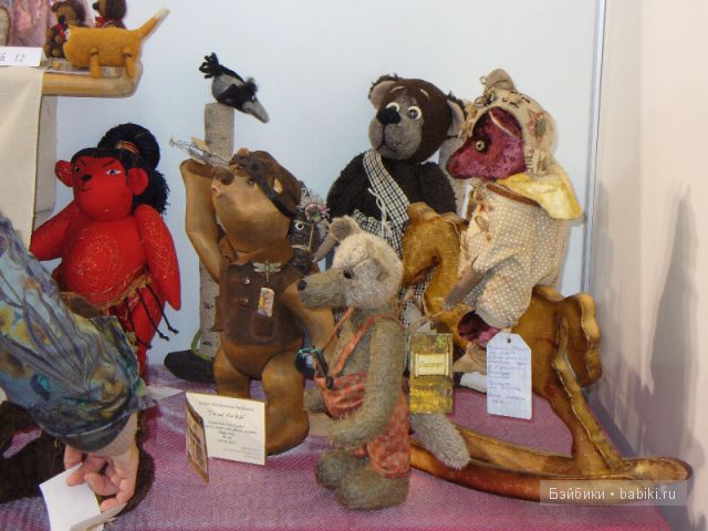 Ольга Иванелло-победитель кв конкурсе Тедди Стиль в номинации Мишка из антикварных материалов. Ольга Иванелло-победитель кв конкурсе Тедди Стиль в номинации Мишка из антикварных материалов.