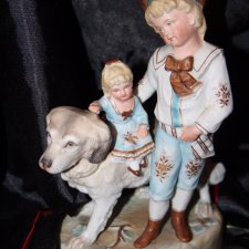 Великолепная статуэтка "Дети с собакой".7500 р с доставкой по России.