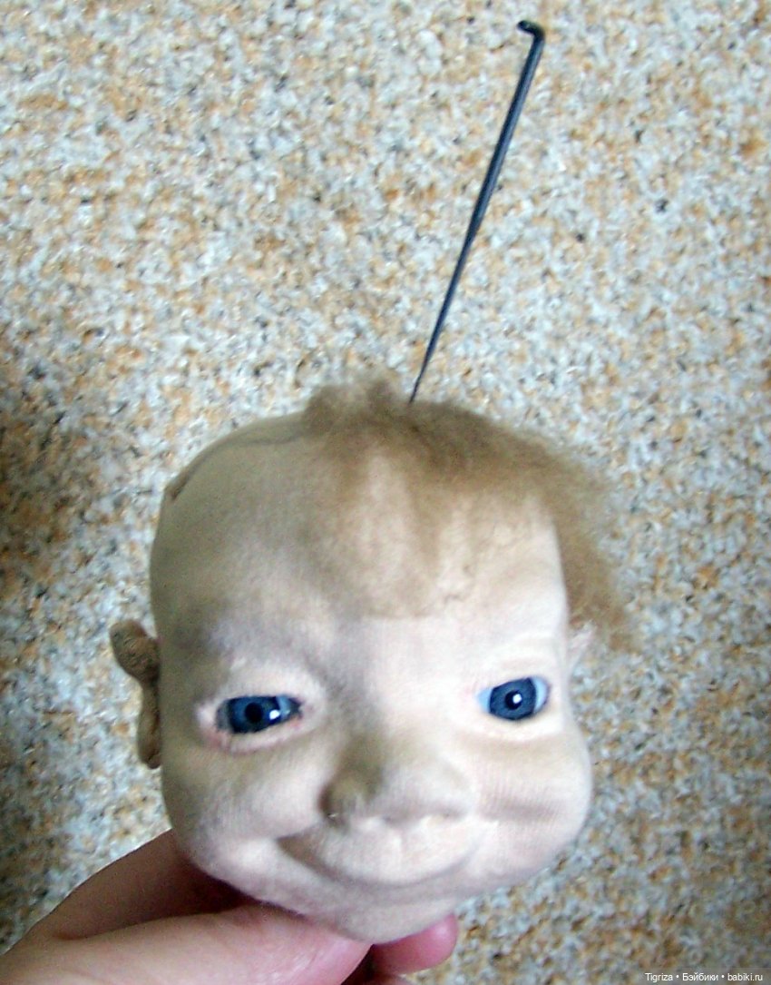 Шьем вместе. Текстильного младенца. Часть 7. Вживление волос (фото 7)