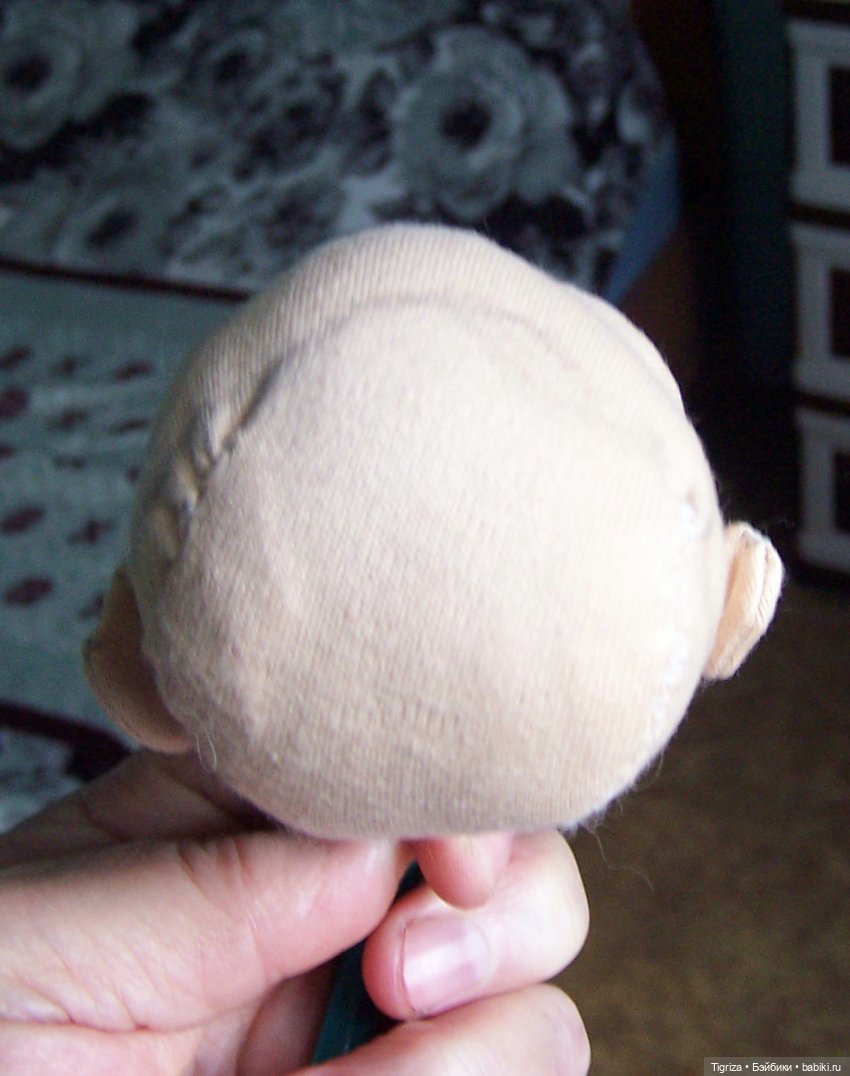 Шьем вместе. Текстильного младенца. Часть 7. Вживление волос (фото 4)