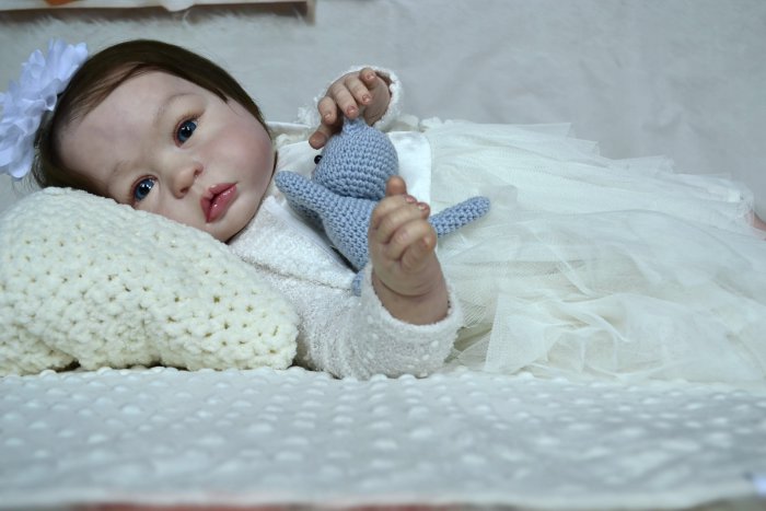 Куклы реборн Хлоя и Шарлота