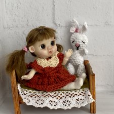 Малышка обитсу