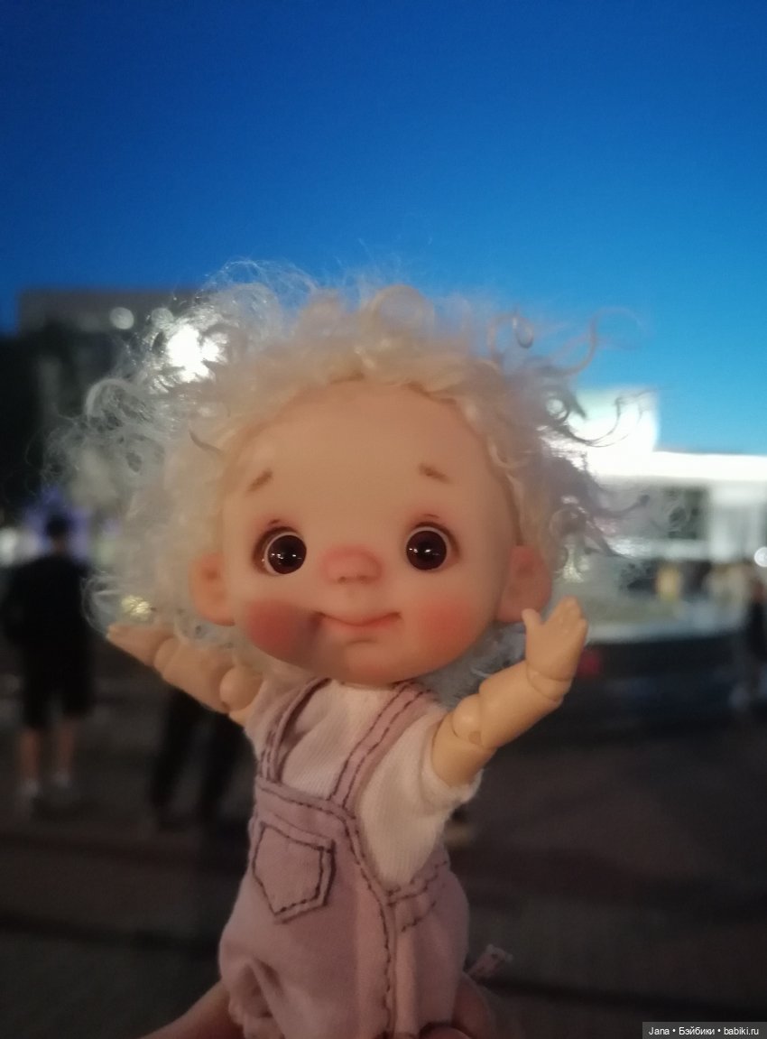 Девочка и тигры — Авторские игрушки из разных материалов: синельная проволока