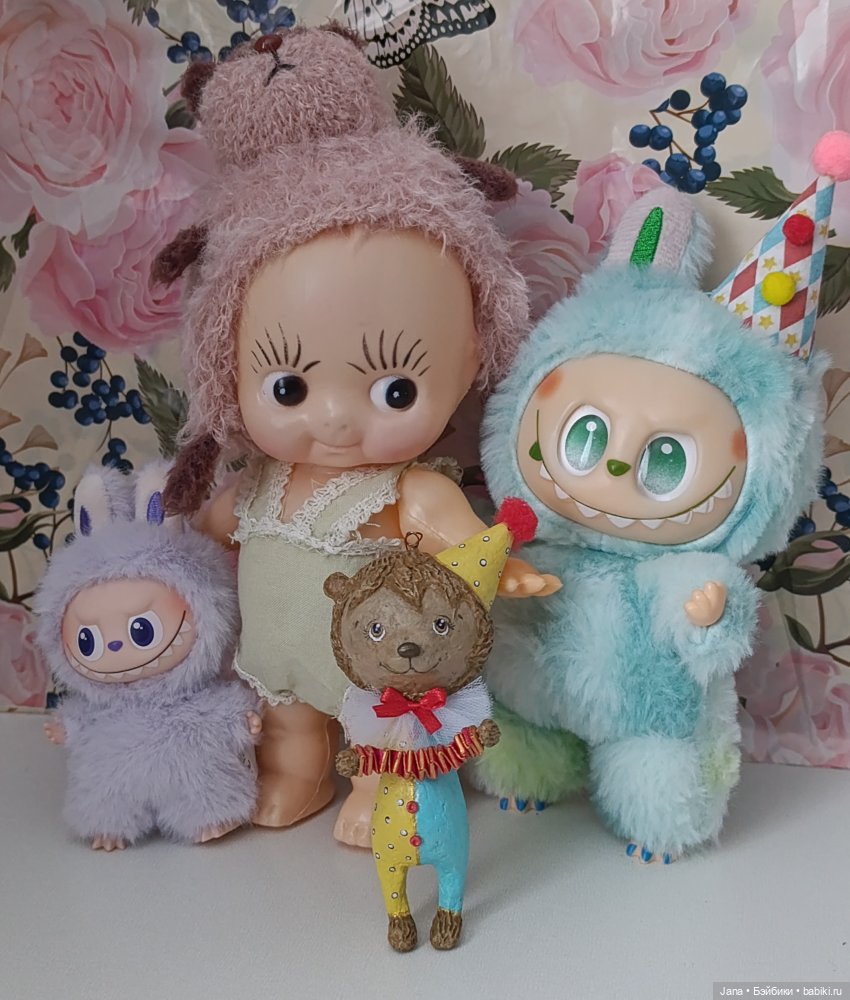 Малышня у Ёлки | Бэйбики Малышня у Ёлки — Новый год и Рождество: праздничные фото кукол