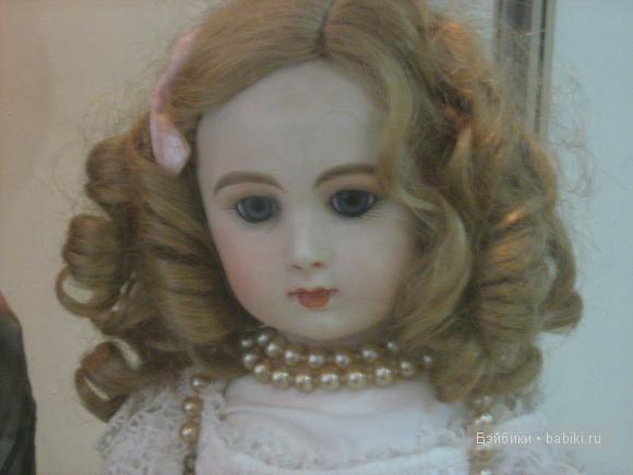 Выставка кукол коллекции Юлии Вишневской