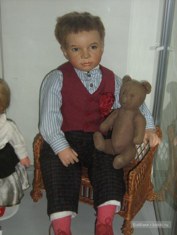 Выставка кукол коллекции Юлии Вишневской