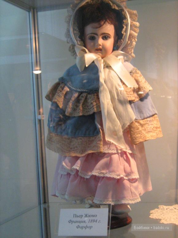 Выставка кукол коллекции Юлии Вишневской