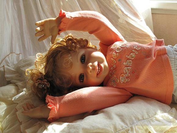 Колекционная кукла Моники Левениг Колекционная кукла Моники Левениг