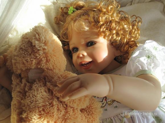 Колекционная кукла Моники Левениг Колекционная кукла Моники Левениг