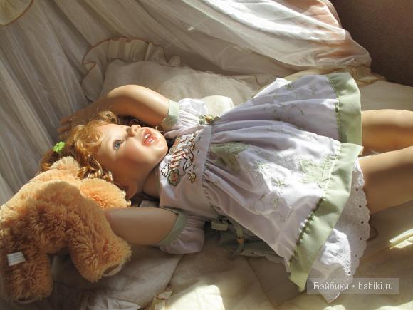 Колекционная кукла Моники Левениг Колекционная кукла Моники Левениг